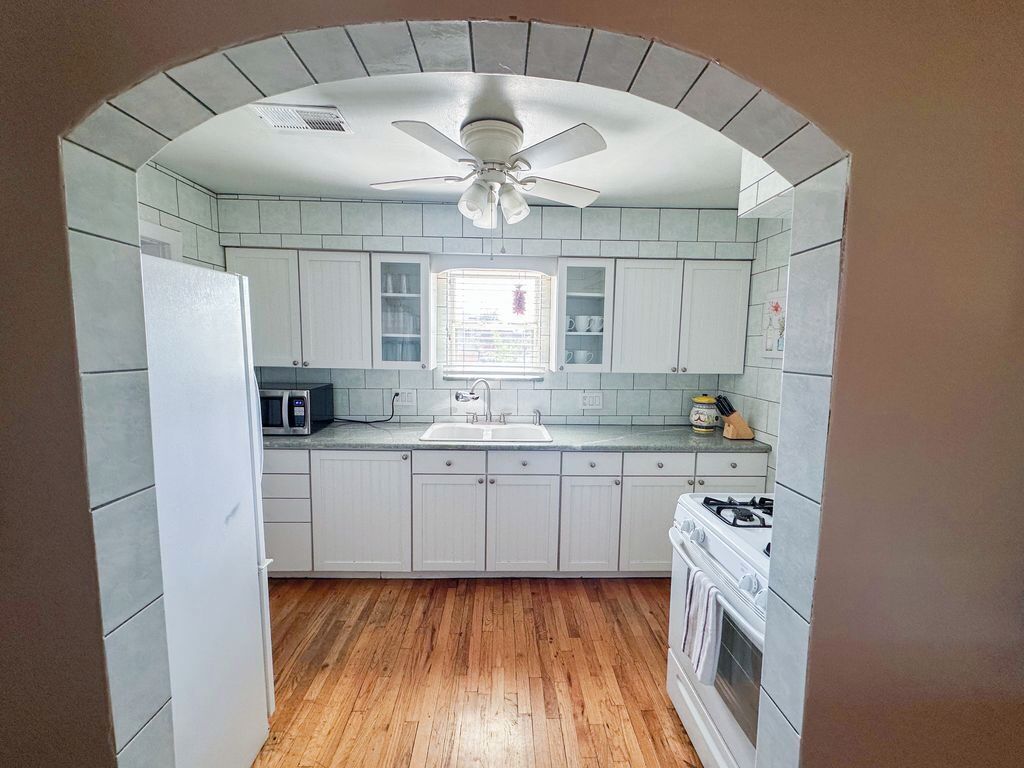 Microwave, oven, stovetop