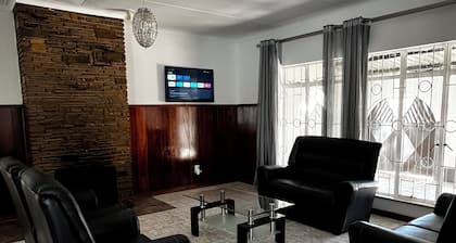 Lovely 3-bedroom house with AC in Windhoek