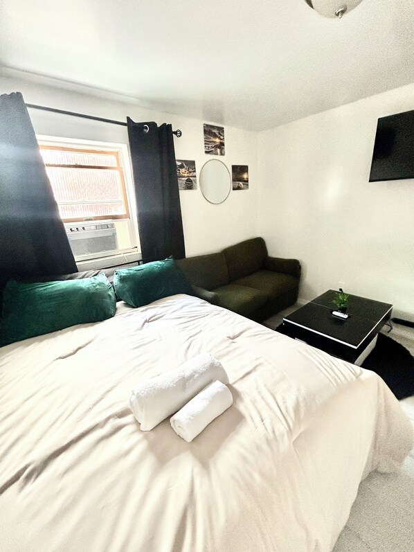 1 bedroom, iron/ironing board, free WiFi, bed sheets