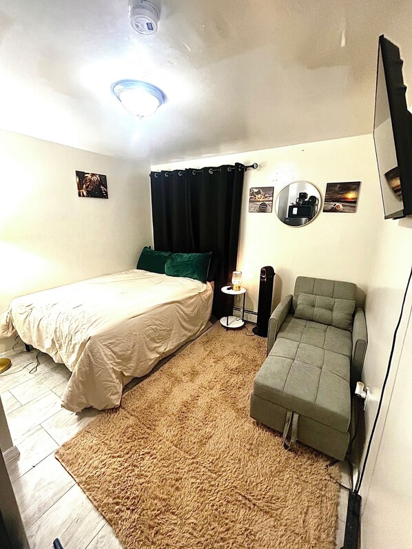 1 bedroom, iron/ironing board, free WiFi, bed sheets