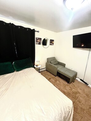 1 bedroom, iron/ironing board, free WiFi, bed sheets