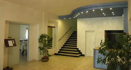 PARK HOTEL