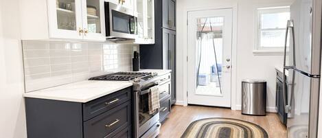 Microwave, oven, stovetop, dishwasher