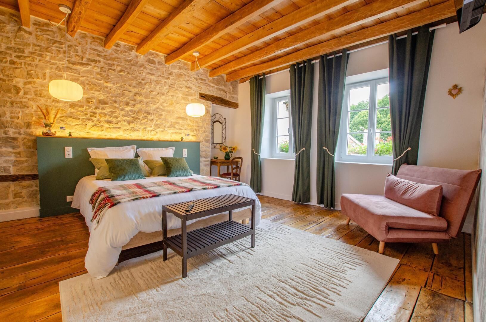 4 slaapkamers, reisbedje, gratis wifi