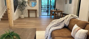 American River Front Home, remodeled 2 bd home with bonus room can sleep up to 6