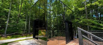 Mirror Cabin - Reflections