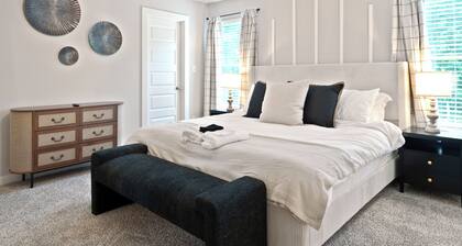 4 Bedroom Modern Farmhouse in New Market