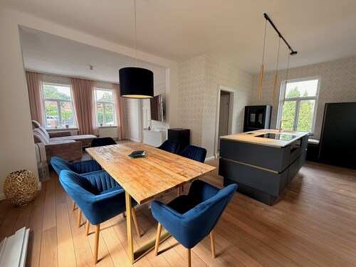 Frisch sanierter Gründerzeittraum am Sommerdeich an der Elbe in Nordkehdingen.