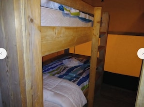 WiFi, bed sheets