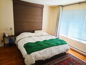 3 bedrooms, internet, bed sheets