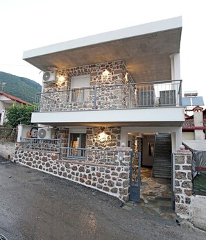 Exterior - Elysian Stone Apartment II (Litochoro)