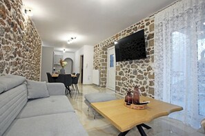 Télévision à écran plat