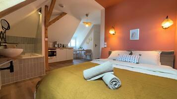 1 chambre, fer et planche Ă repasser, Wi-Fi, draps fournis