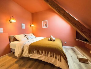 1 bedroom, iron/ironing board, WiFi, bed sheets