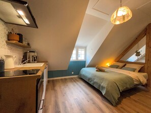 1 bedroom, iron/ironing board, WiFi, bed sheets