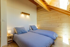 4 habitaciones, tabla de planchar con plancha y wifi gratis 