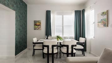 Apartemen, 4 kamar tidur, Bebas Asap Rokok, dapur | Makan di kamar