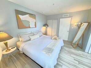 2 bedrooms, iron/ironing board, free WiFi, bed sheets - Penthouse, Waterviews, Private Rooftop, Free Parking,Vibrant Miami neighborhood (Miami)
