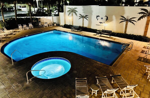 Outdoor pool, a heated pool