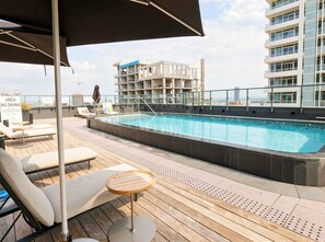 Pool - Modern 1BR Apt with Stunning Views and Pool Access (Toronto)