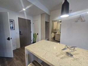 Bathroom - High-End 1BR Apt with Stunning Views and Pool Access (Toronto)