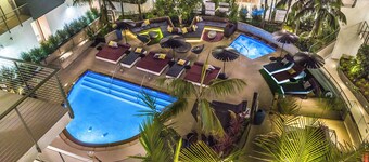 Chic Spacious Apt steps from Museum Row w/ Patio, Pool & Den