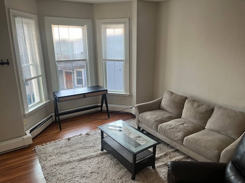 Comfy King Beds~5 min to Salem