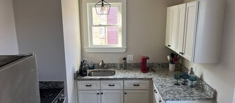 Comfy King Beds~5 min to Salem