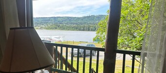 Katmai Lakefront Room, Homer Floatplane Lodge