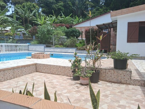 Charming gîte, in a lush countryside setting yet close to all amenities.