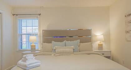 Relaxing 3BR Getaway with Pool and games
