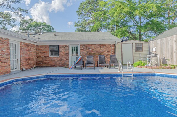 Seasonal outdoor pool