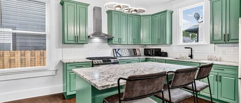 Microondas, horno y parrilla de estufa