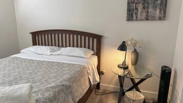 3 chambres, fer et planche à repasser, Wi-Fi, draps fournis