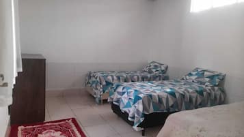 3 chambres, accĂšs Internet, draps fournis