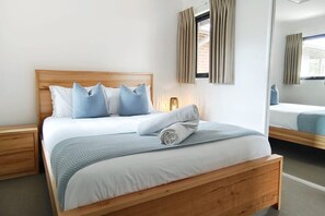 3 Schlafzimmer, Reisekinderbett, WLAN, Bettwäsche