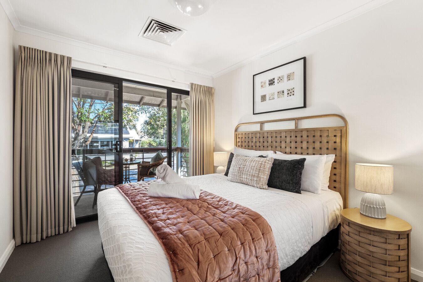 3 bedrooms, iron/ironing board, free WiFi