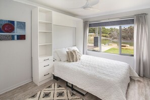 4 chambres, fer et planche à repasser, Wi-Fi gratuit, draps fournis