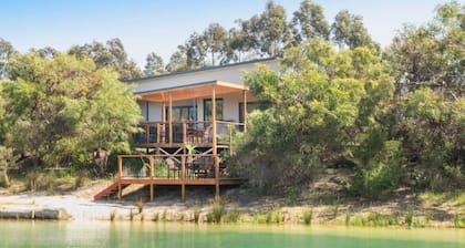 Wirraway Luxury Chalet | Lake Views | Private Gardens