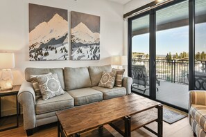 Smart TV, fireplace, video library