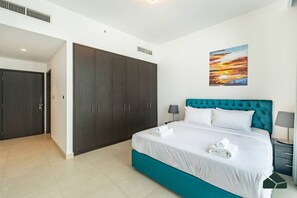2 bedrooms, desk, travel crib, WiFi