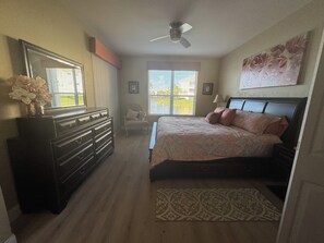 2 chambres, bureau, fer et planche à repasser, Wi-Fi gratuit