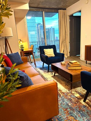 Apartment | 1 bedroom - Highrise Balcony Rooftop Pool Gym Free Parking (Atlanta)