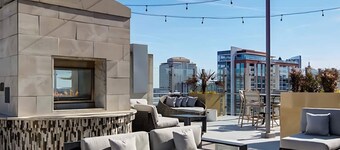 Chic Midtown High-rise With Great Views