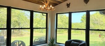 Lakefront Home+Hot Tub with all of the ingredients for a perfect family getaway!