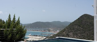 Oceanview Luxury Retreat