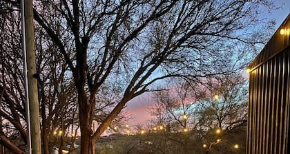 #1 Voted Retreat; Arcosanti 2 Miles, Sedona 44 Miles