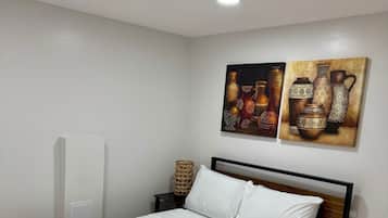 1 chambre, fer et planche à repasser, Wi-Fi gratuit, draps fournis