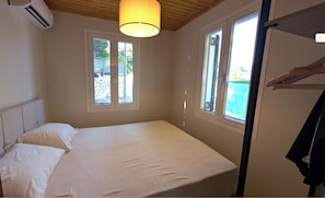2 chambres, fer et planche à repasser, Wi-Fi gratuit, draps fournis
