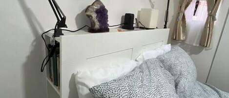 1 chambre, fer et planche à repasser, Wi-Fi, draps fournis